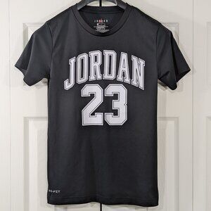 Nike Air Jordan Boy's Black and White Graphic T-Shirt